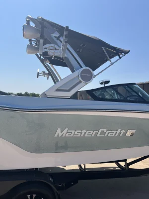 2022-mastercraft-xt24-142683-image0.webp