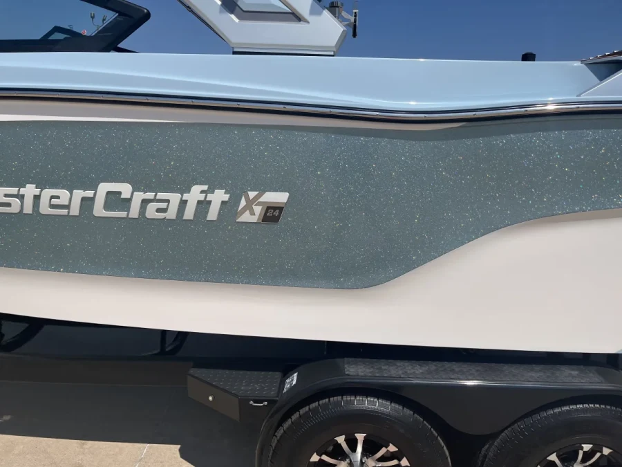 2022-mastercraft-xt24-142683-image16.webp