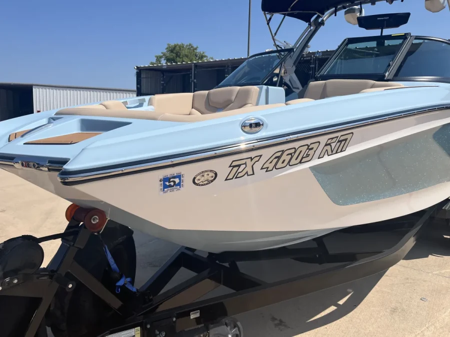 2022-mastercraft-xt24-142683-image17.webp