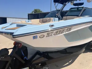 2022-mastercraft-xt24-142683-image17.webp
