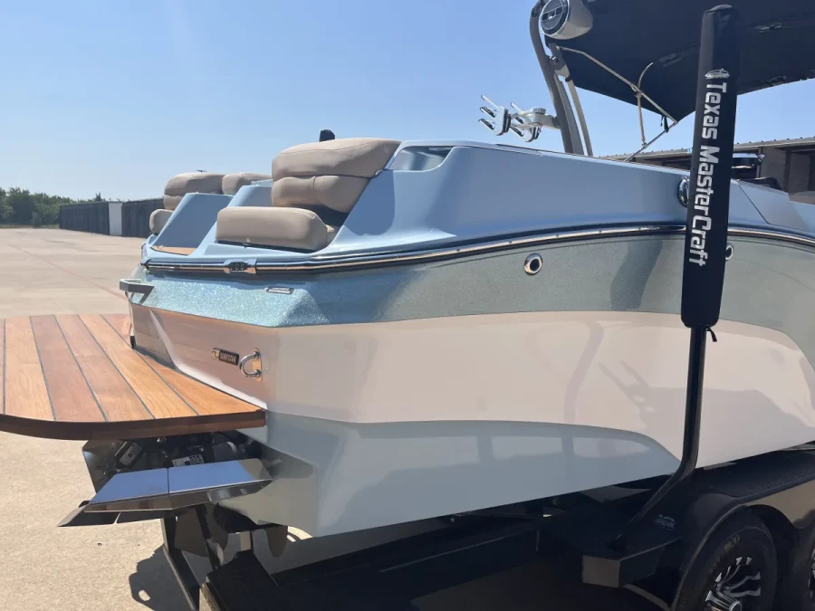 2022-mastercraft-xt24-142683-image19.webp