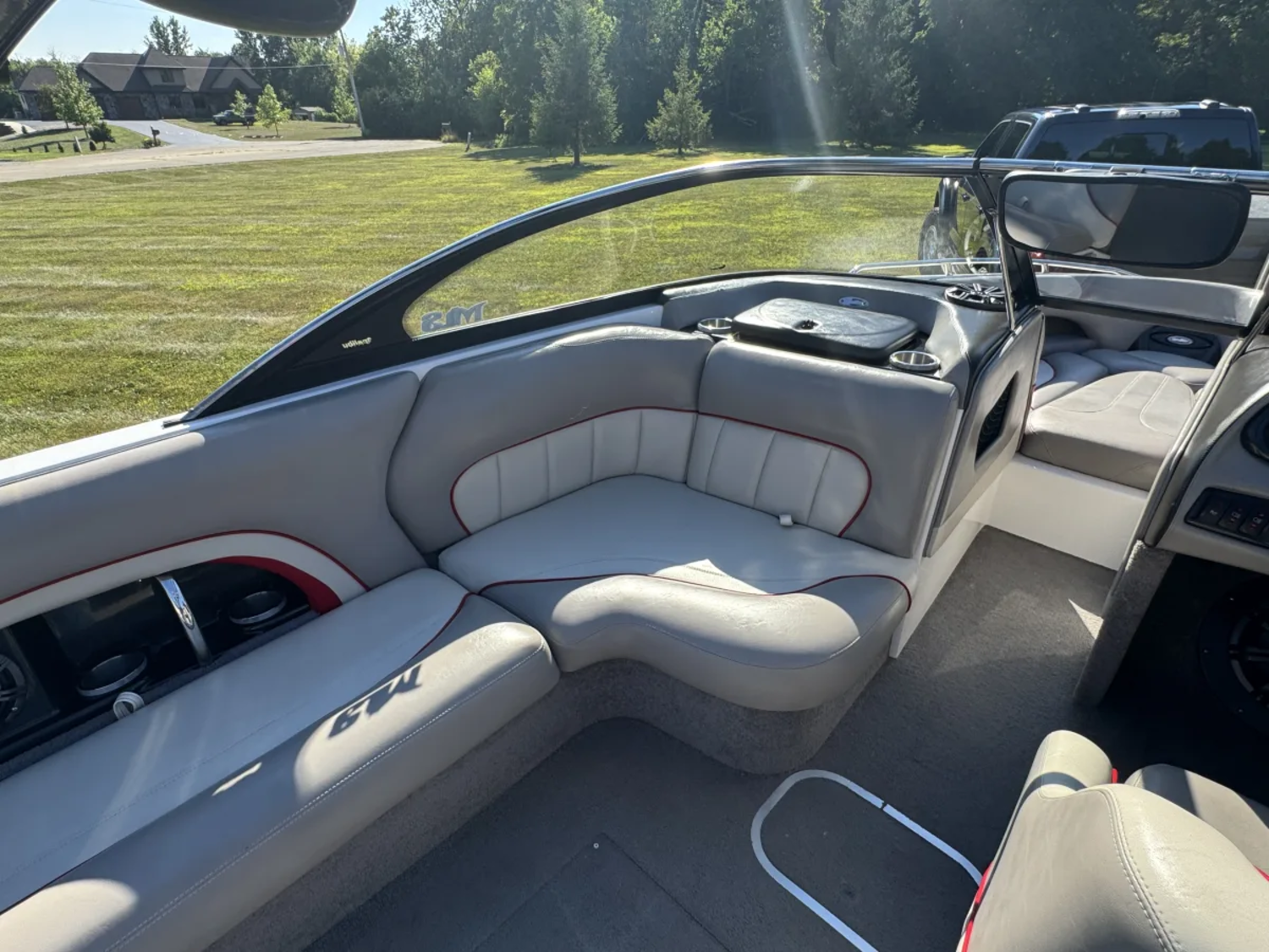 2006 Malibu Wakesetter 23LSV - 275 hours - 2021 Mastercraft Trailer