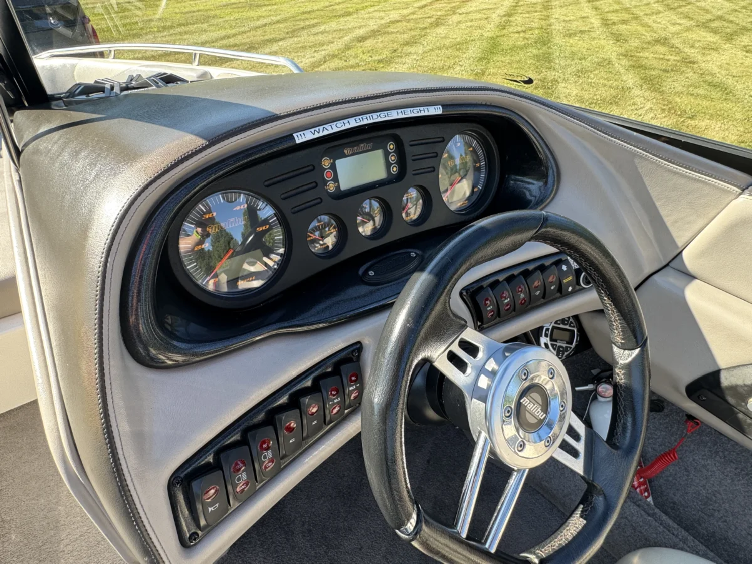 2006 Malibu Wakesetter 23LSV - 275 hours - 2021 Mastercraft Trailer