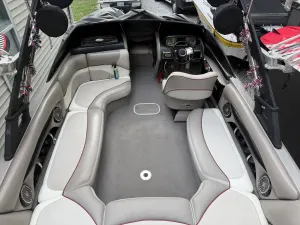 2011-malibu-wakesetter-23-lsv-142705-image0_020043.webp