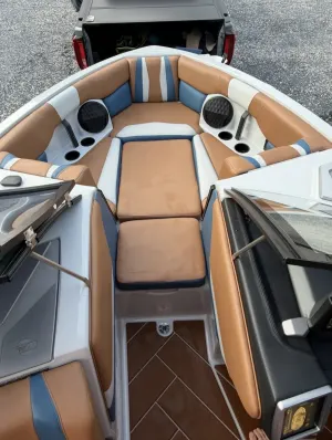 2023-malibu-wakesetter-22-lsv-142706-image11.webp