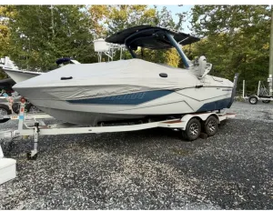 2023-malibu-wakesetter-22-lsv-142706-image5.webp