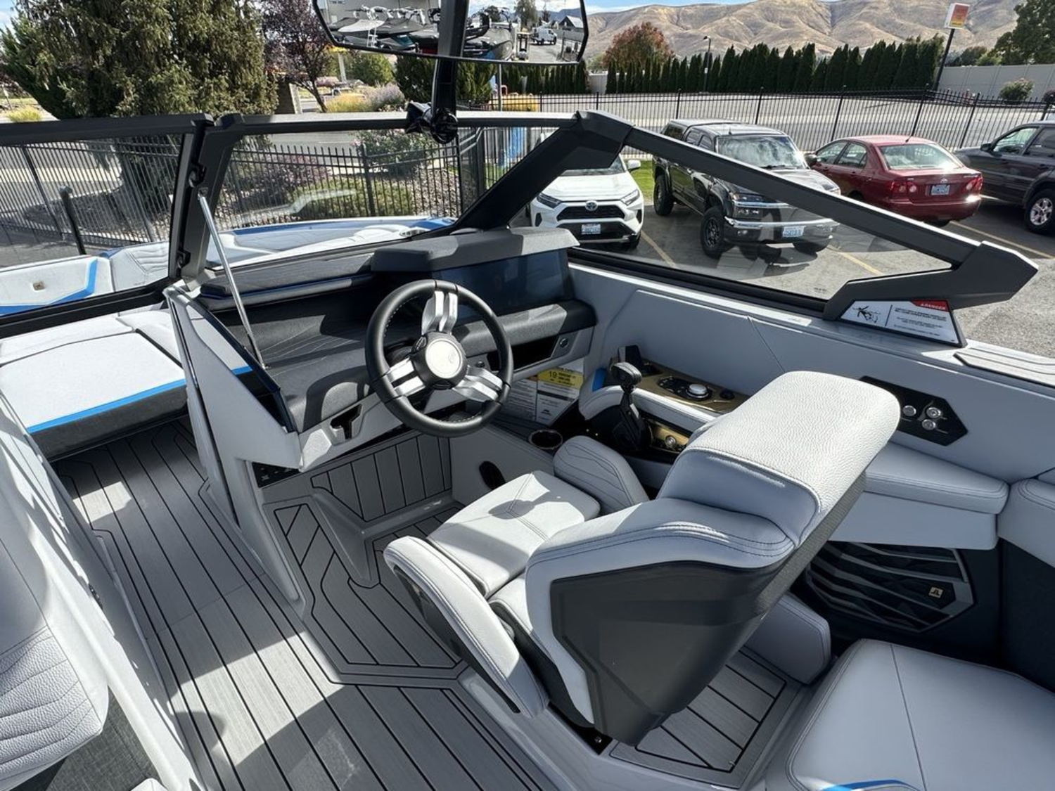2027 Nautique G25