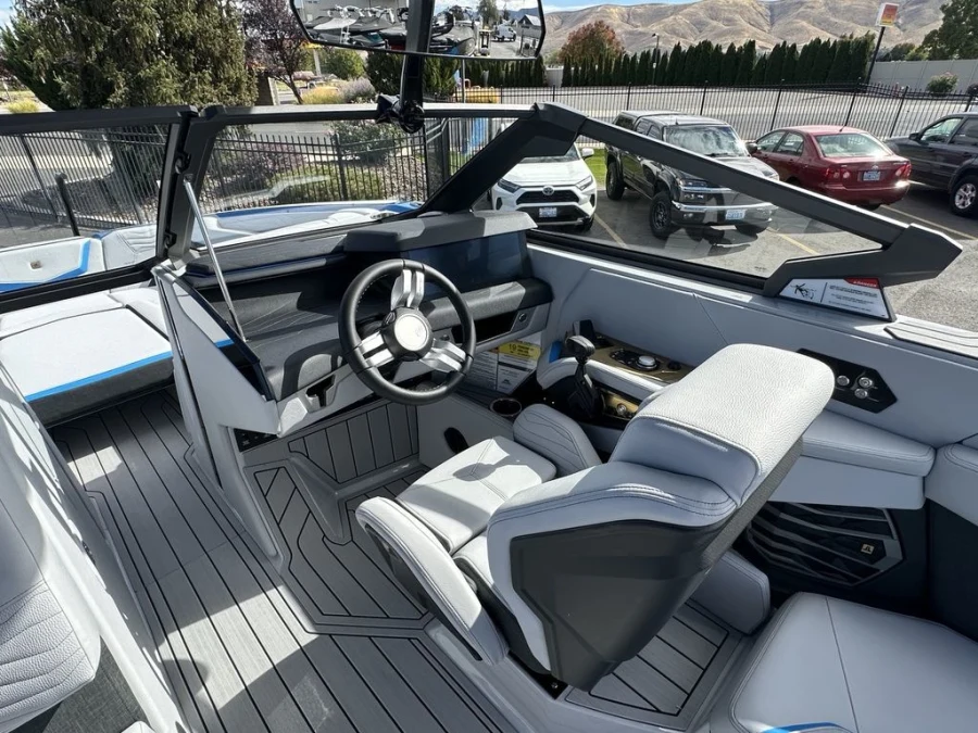 2027-nautique-g25-144092-image20