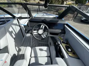 2027-nautique-g25-144092-image21