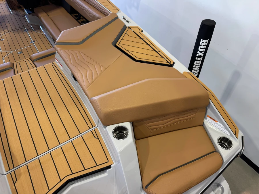 2027-nautique-g25-144097-image11