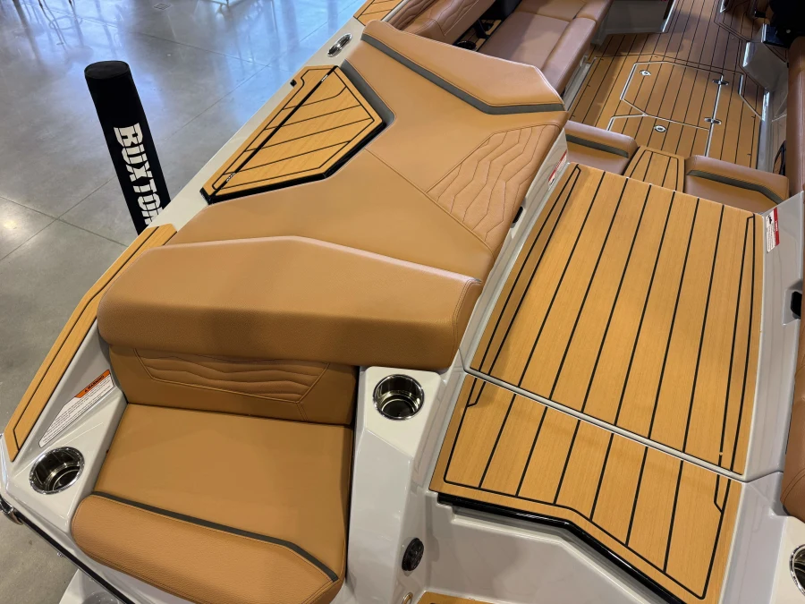 2027-nautique-g25-144097-image12