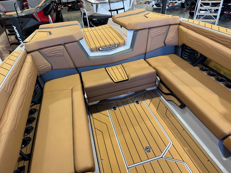 2027-nautique-g25-144097-image16