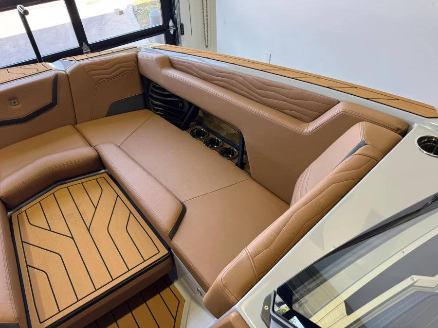2027-nautique-g25-144097-image18