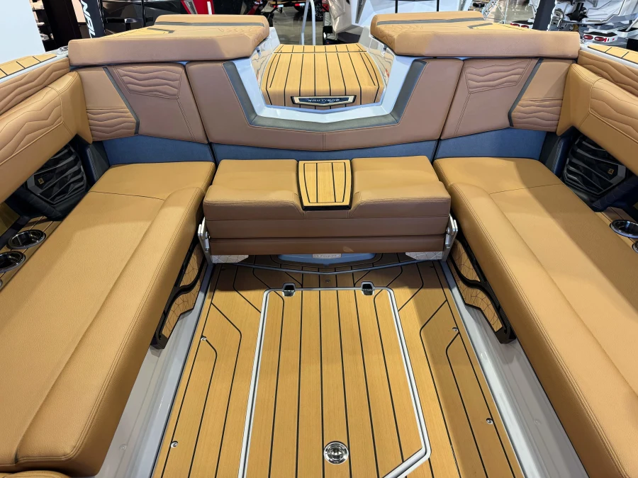 2027-nautique-g25-144097-image27