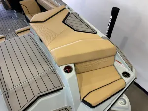 2027-nautique-g23-144099-image11
