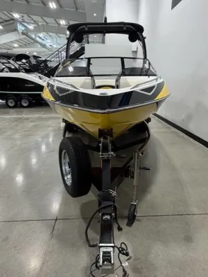 2008-malibu-wakesetter-23-lsv-144101-image2