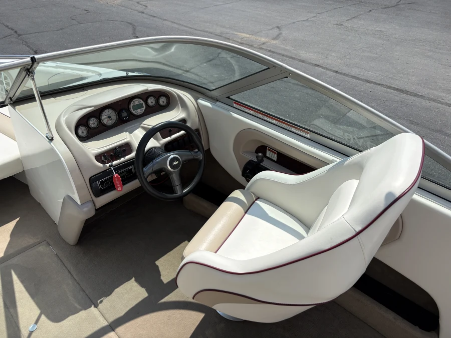 2000-mastercraft-maristar-230-144103-image10