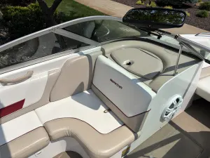 2000-mastercraft-maristar-230-144103-image13
