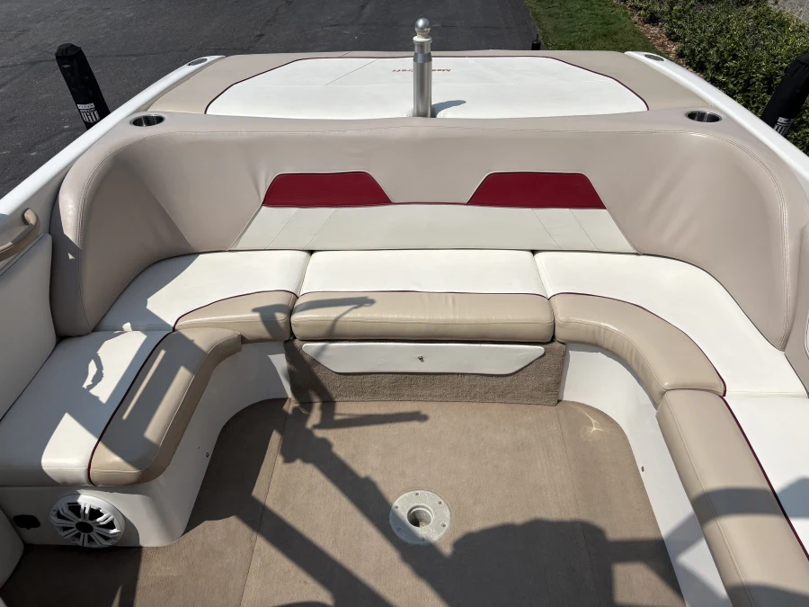 2000-mastercraft-maristar-230-144103-image15