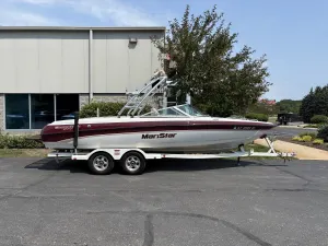 2000-mastercraft-maristar-230-144103-image1