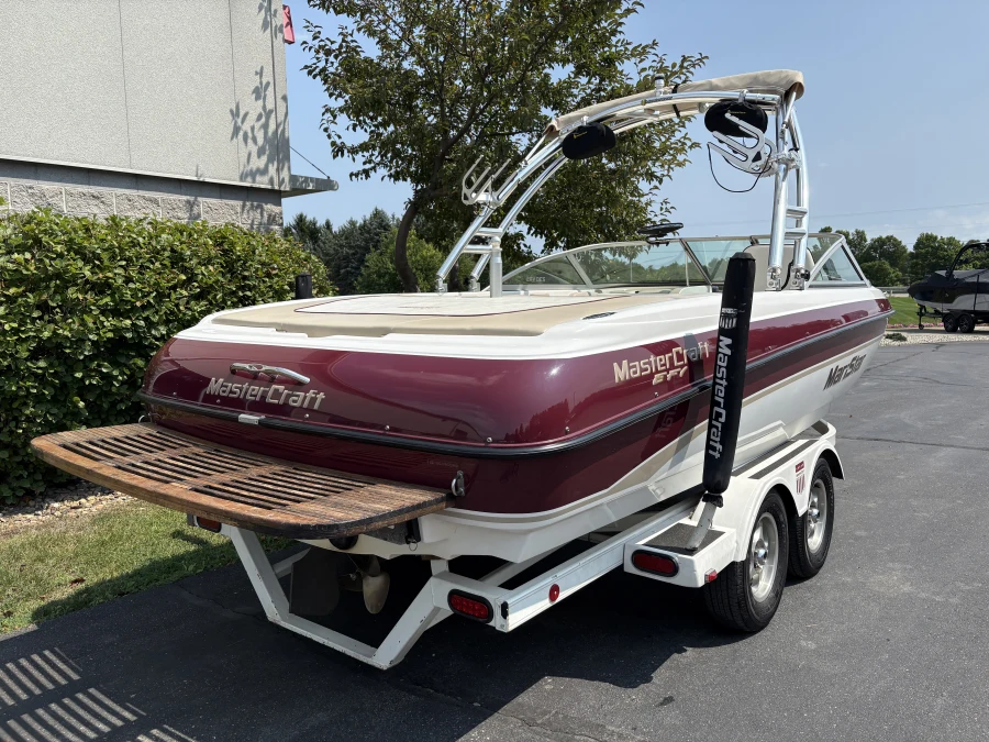 2000-mastercraft-maristar-230-144103-image4