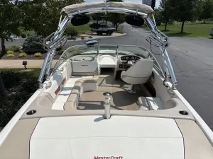 2000-mastercraft-maristar-230-144103-image8