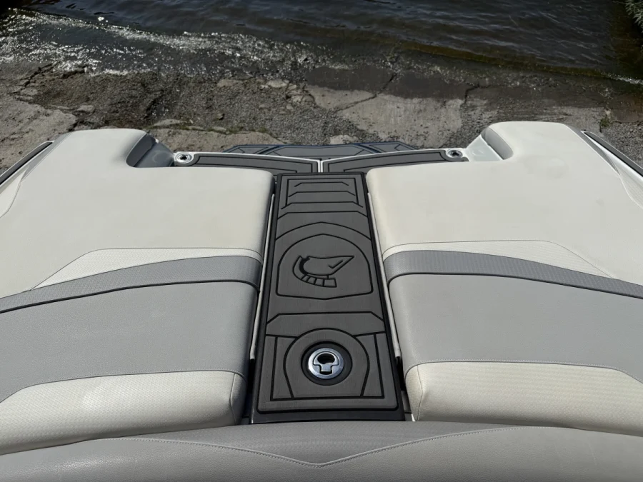2019-centurion-ri237-144112-image10.webp