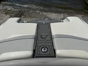 2019-centurion-ri237-144112-image10.webp
