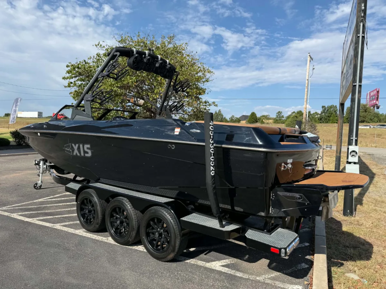 LOADED 2021 Axis A24
