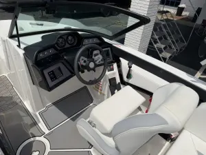 2022-mastercraft-nxt20-144129-image1.webp