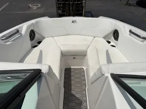 2022-mastercraft-nxt20-144129-image8.webp