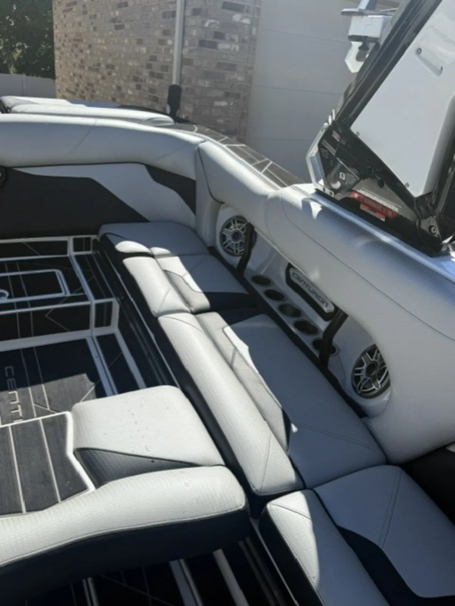 2023 Centurion Boats Ri245