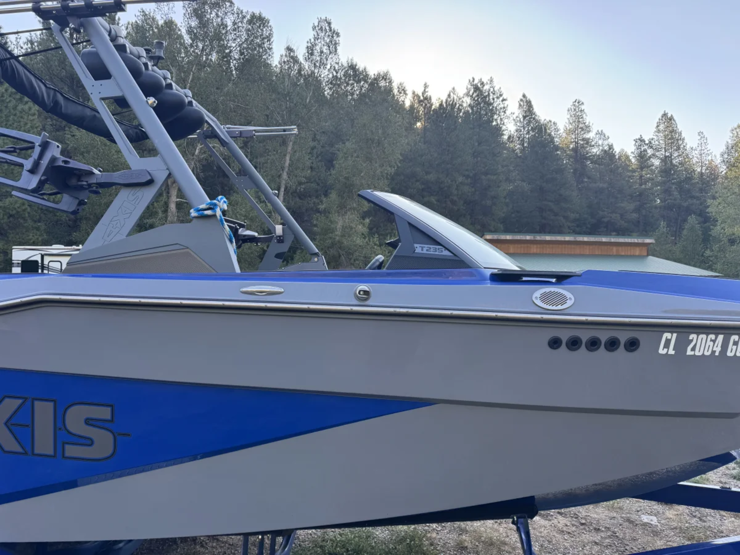 2023 Axis T235