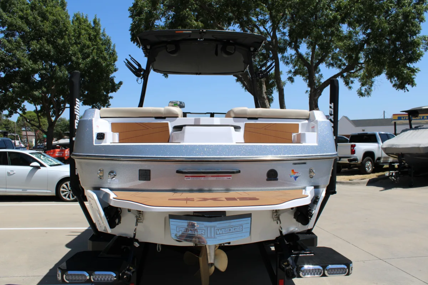 2027 Axis T235
