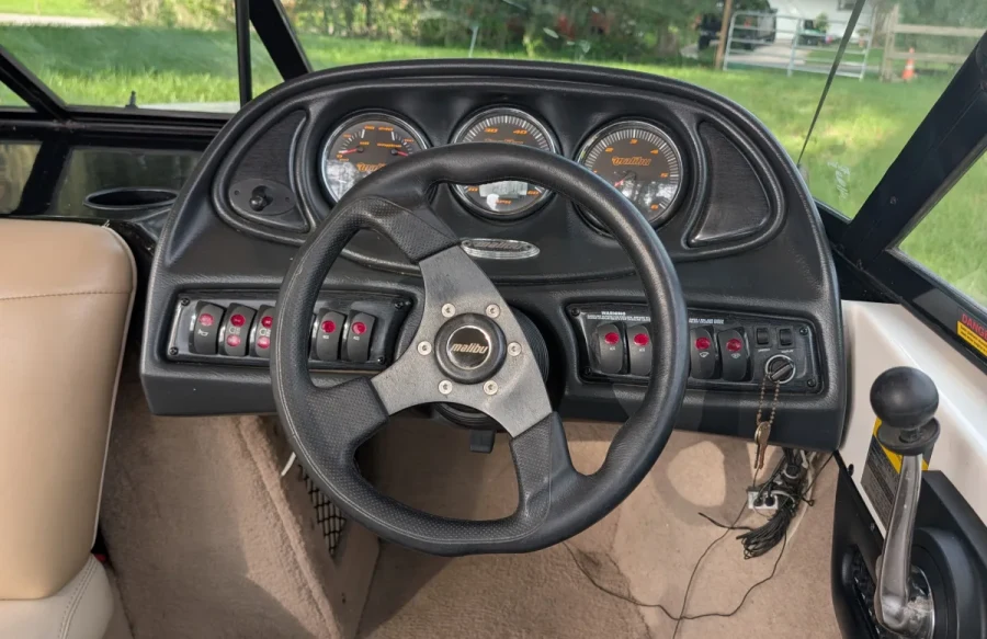 2004-malibu-sportster-144143-image23.webp
