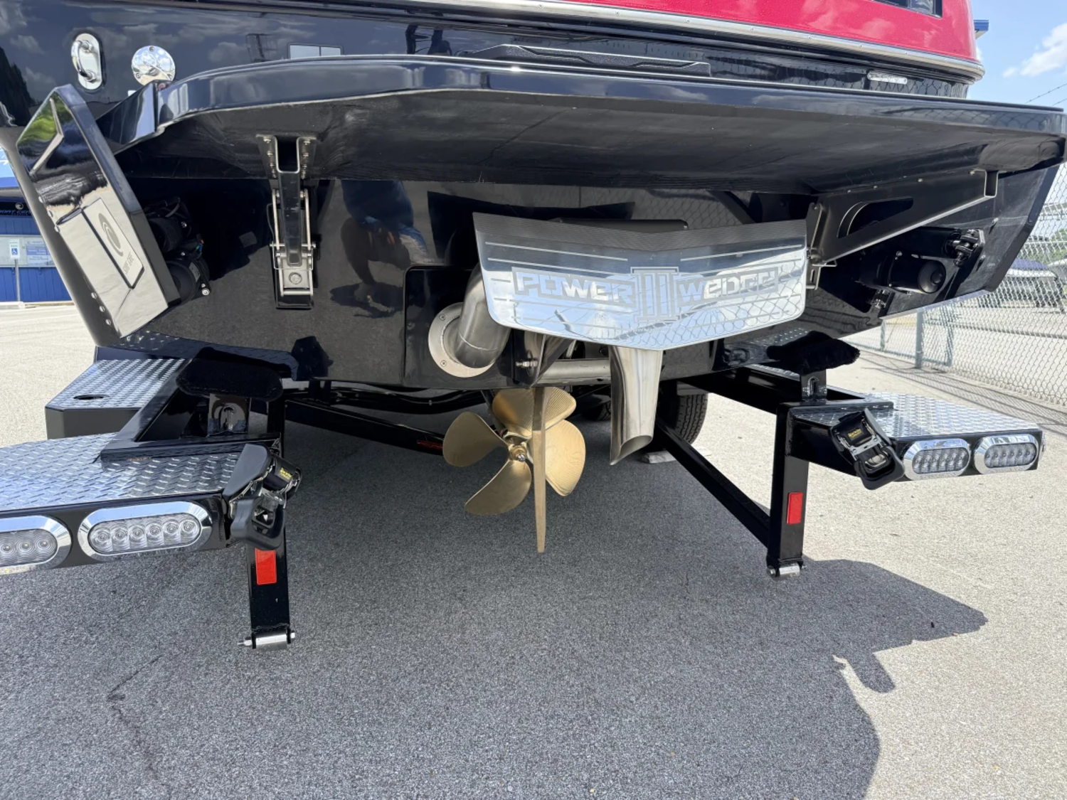 2027 Axis T235