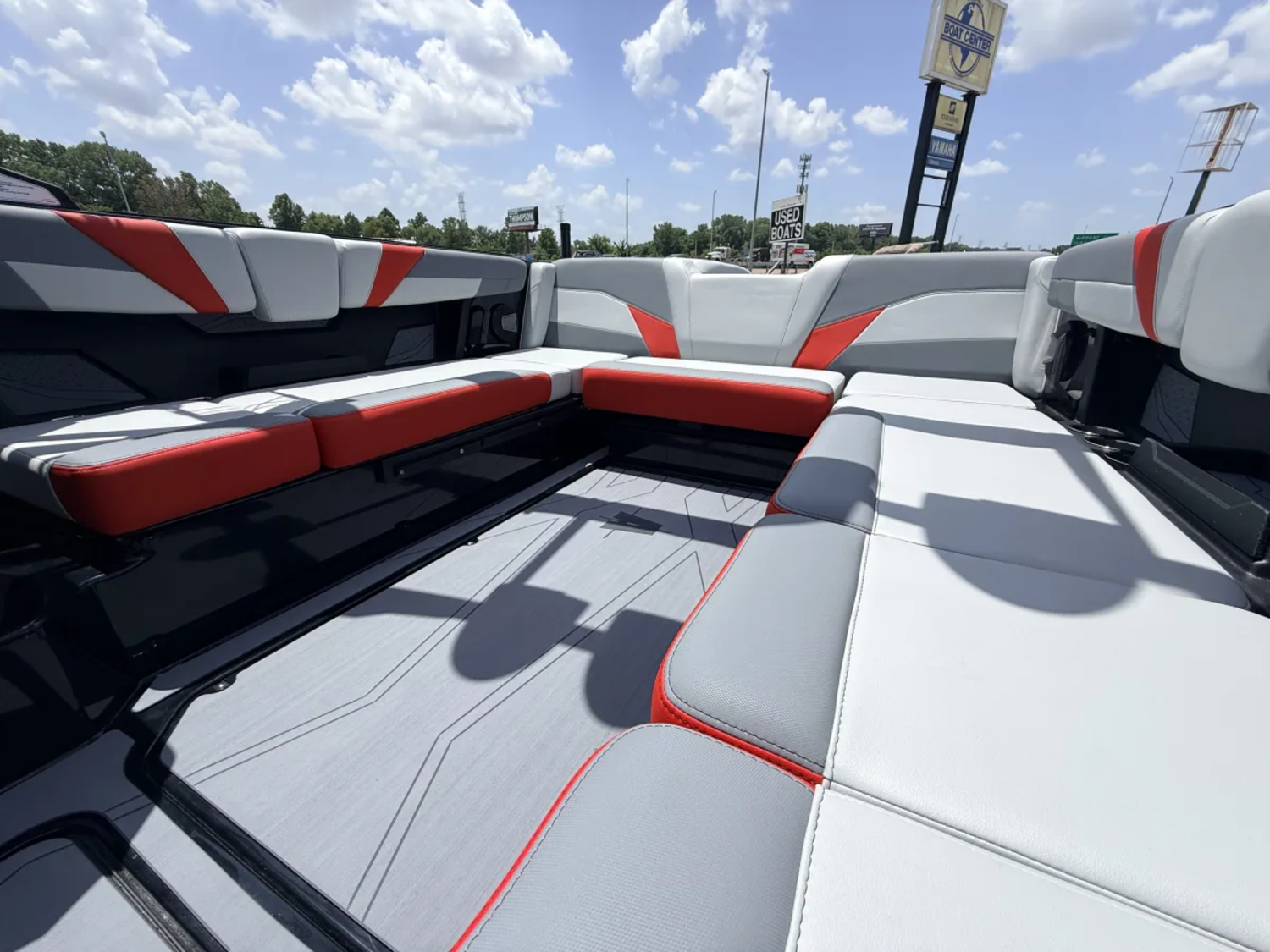 2027 Axis T235