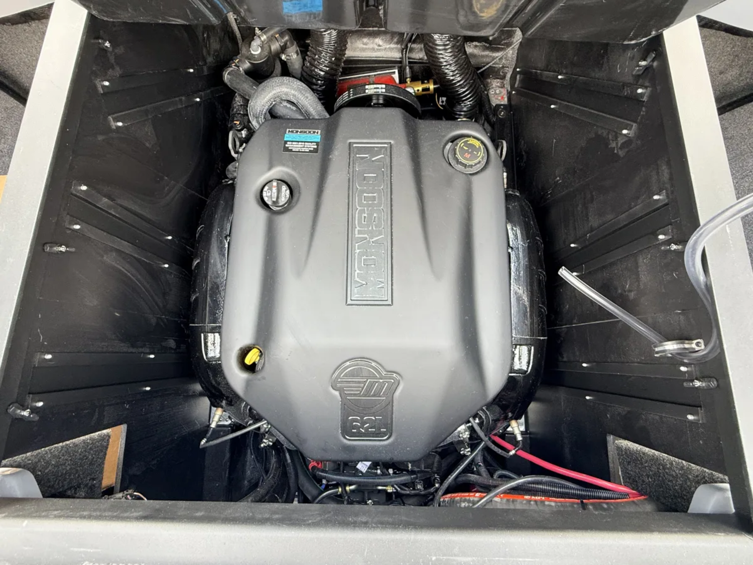 2027 Axis T250