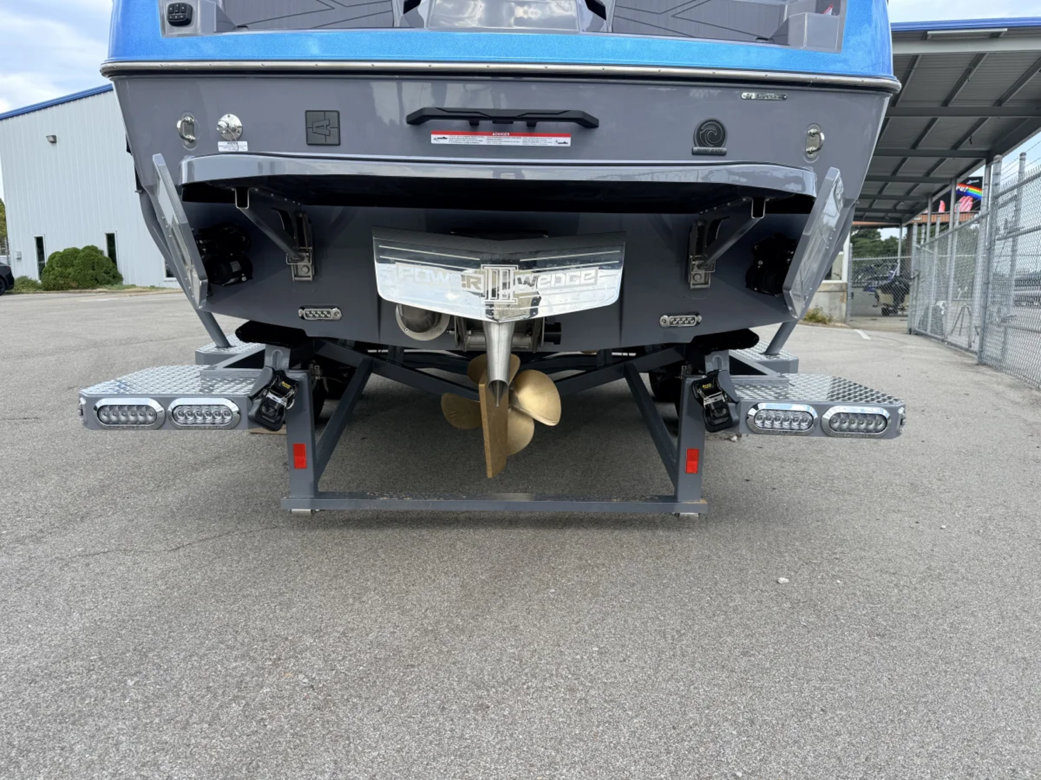 2027 Axis T250