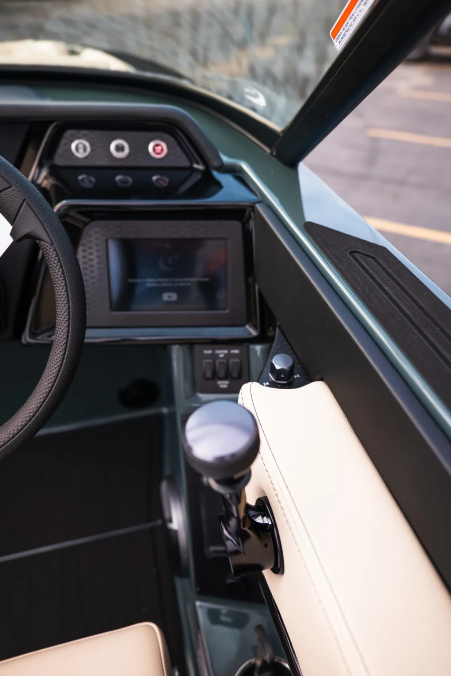 2027-mastercraft-nxt24-144160-image17.webp