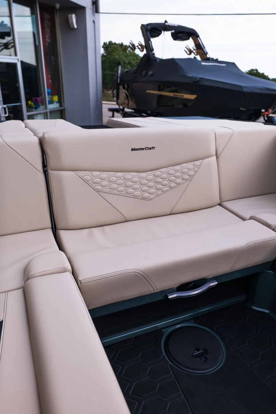 2027-mastercraft-nxt24-144160-image18.webp