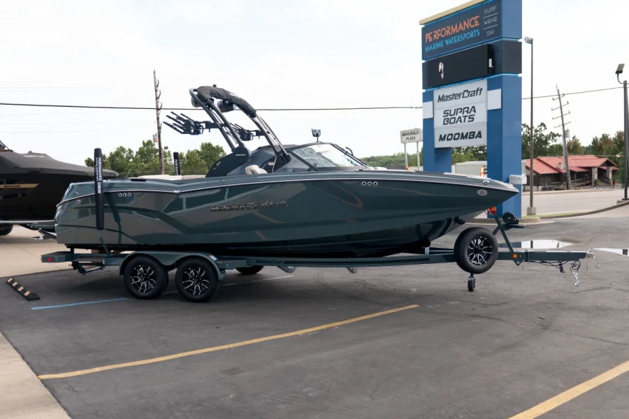 2027-mastercraft-nxt24-144160-image5.webp