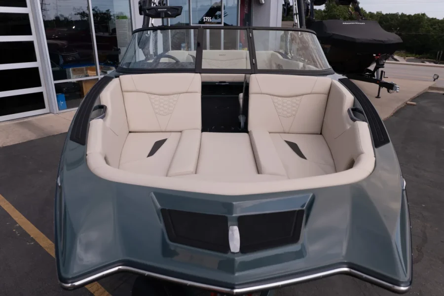 2027-mastercraft-nxt24-144160-image9.webp