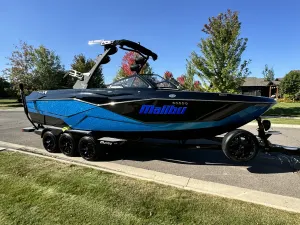2023-malibu-wakesetter-25-lsv-144189-image1.webp