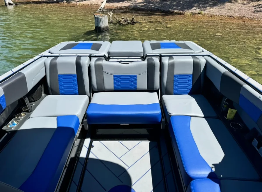 2023-malibu-wakesetter-25-lsv-144189-image7.webp