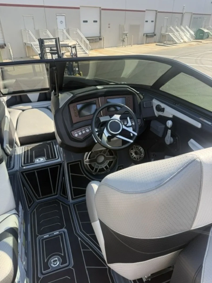 2020-centurion-ri237-144195-image4.webp