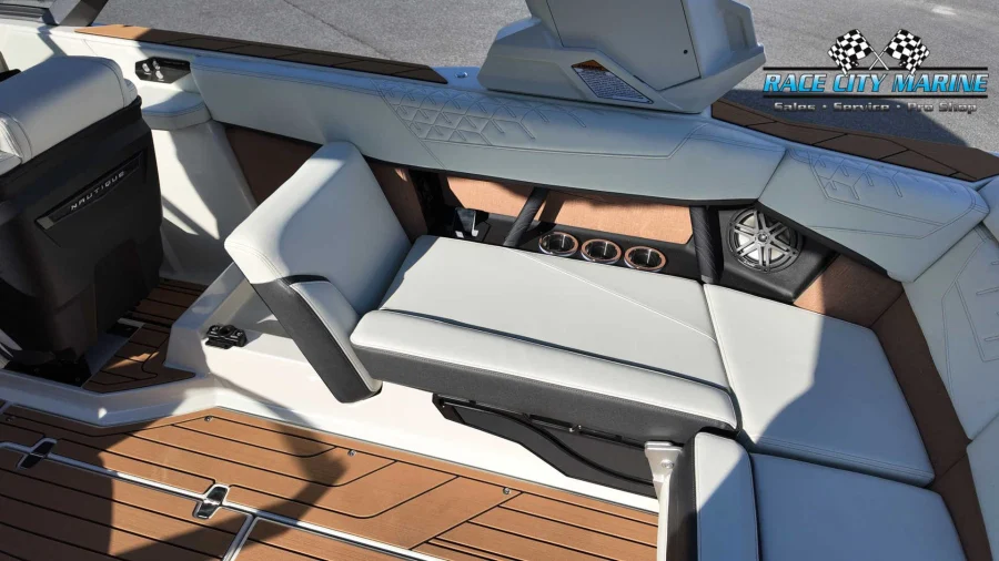 2027-nautique-s23-142647-image26