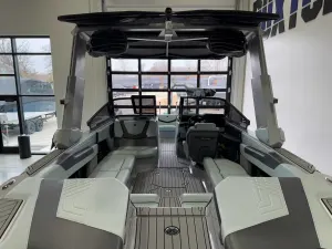 2023-nautique-g23-144210-image8