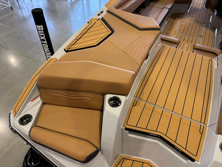 2027-nautique-g25-144213-image12