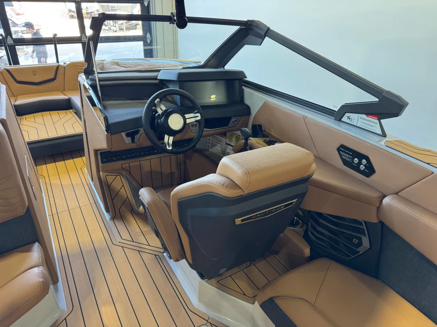 2027-nautique-g25-144213-image24
